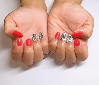 ネイル VIERU 🌈🎀💖のネイルデザイン