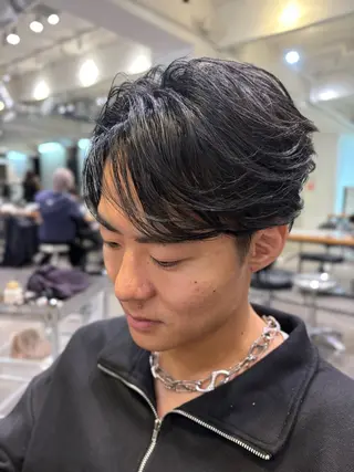カラー メンズ そ にのヘアスタイル