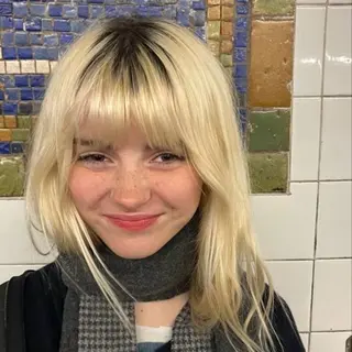 カラー 西村 絵美里のヘアスタイル