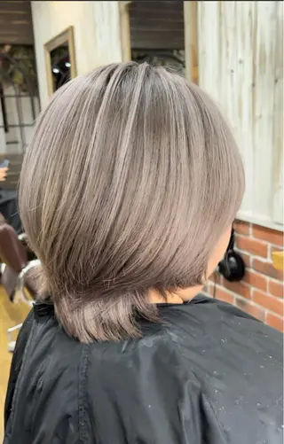 ショート 大久保寿高✨ なりたい色を叶える✨のヘアスタイル