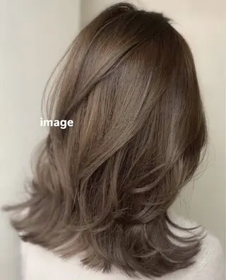 ミディアム 髪質改善ストレート Airi🪽🫧のヘアスタイル