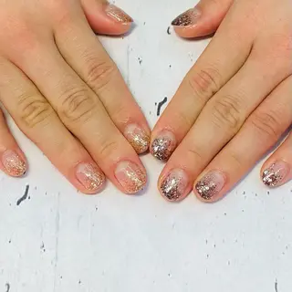 ネイル ボディビルダーSal on.DeNiinaのネイルデザイン