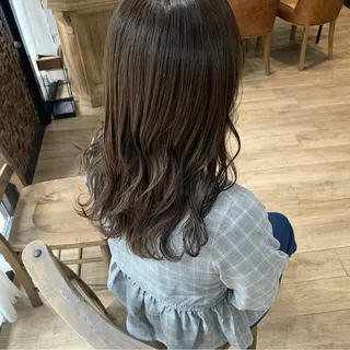 ロング いけだ　ひかり ハイライトくびれヘアのヘアスタイル