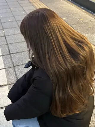 ロング カラー 🍓ハイトーンカラー 🎀nene🍓のヘアスタイル