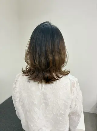 ミディアム 透明感カラー🍀 Satoのヘアスタイル