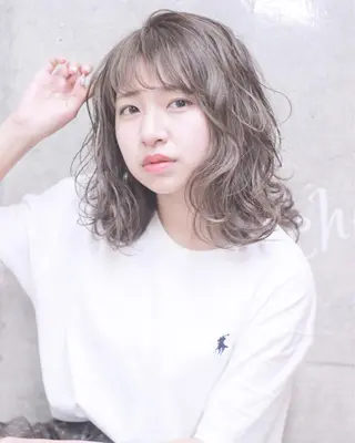 ミディアム カラー 及川 光のヘアスタイル