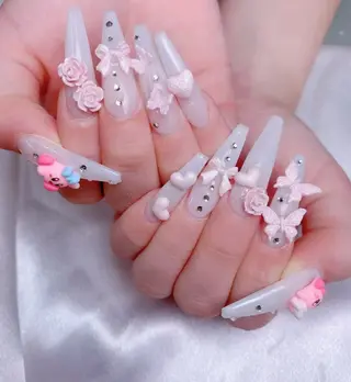 ネイル マギー ネイル🦋のネイルデザイン