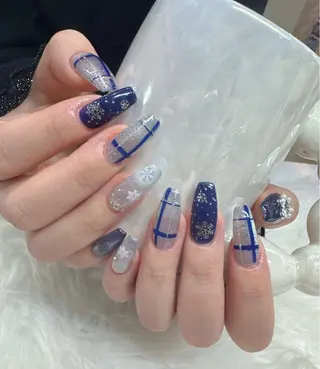 ネイル &ME ネイルサロンのネイルデザイン