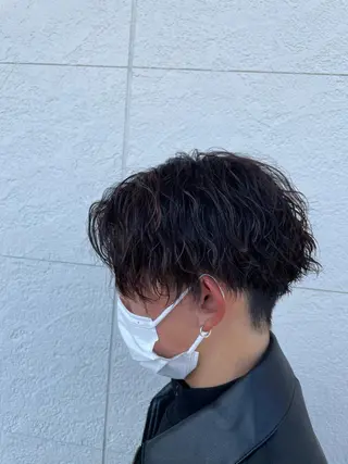 パーマ メンズ 鵜飼 真伍のヘアスタイル