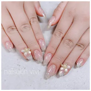 ネイル ＶＩＶＩ nailsalonのネイルデザイン