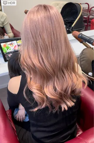 ロング カラー Merlyosaka 早川未来のヘアスタイル