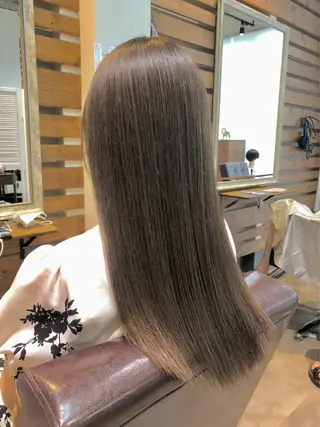 ロング loup yunaのヘアスタイル