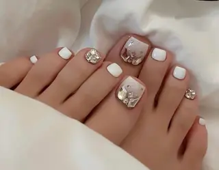 ネイル 高木 維麗絲のネイルデザイン