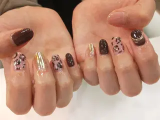 ネイル はばすみれ🎀ﾈｲﾙ 光ﾌｪｲｼｬﾙ ﾍｱのネイルデザイン