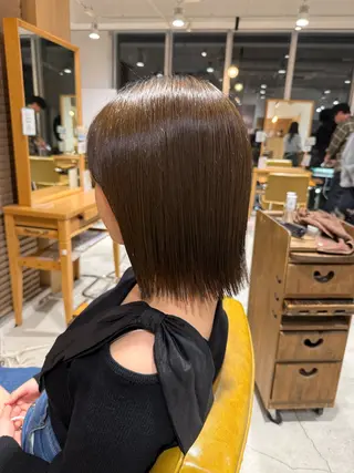 ショート カラー 鈴木弥月/大人ボブ× 透明感カラーのヘアスタイル