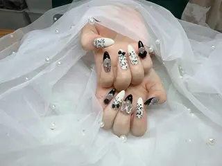 ネイル Hey🌈NAIL 長さ出し専門店のネイルデザイン