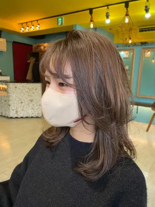 セミロング カラー 末石 智のヘアスタイル