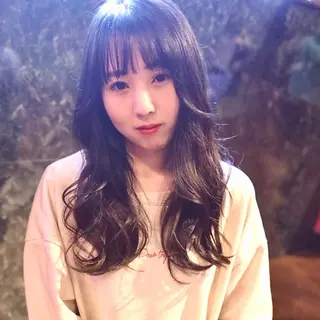 セミロング カラー パーマ ヘアアレンジ トレンドヘア🩶 艶髪🩶yoshiのヘアスタイル