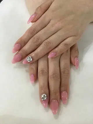 ネイル 💎🐰 saki. m 🐰💎のネイルデザイン