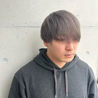 カラー メンズ 丸山 莉世のヘアスタイル
