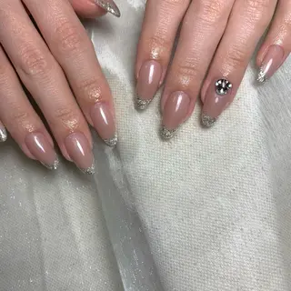 ネイル 里見 麗のネイルデザイン