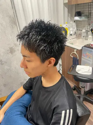 メンズ Lull1人美容室 バレイヤージュのヘアスタイル