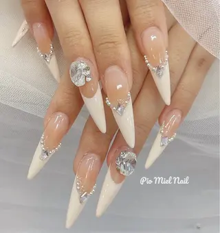 ロング Pio Mielのネイルデザイン