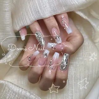 ネイル Domi Nail Salonのネイルデザイン