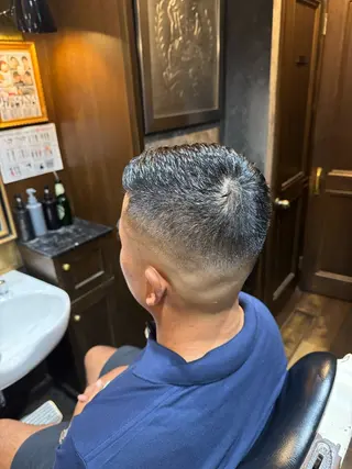 ショート メンズ HIRO GINZA barber shop 横浜店所属・ヒロ銀座　無料 フェード　細内のヘアスタイル