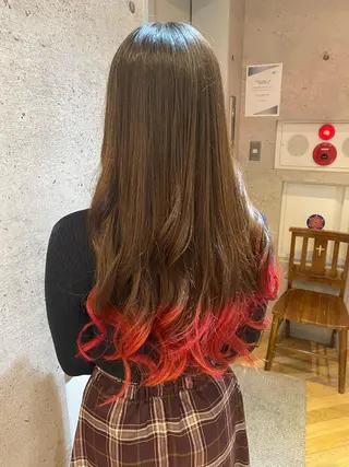 ロング カラー Ando Raycoのヘアスタイル