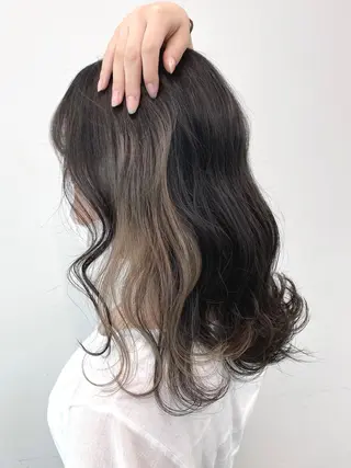 セミロング カラー ヘアアレンジ 🦄インナーカラー 🦄貫井彩花のヘアスタイル