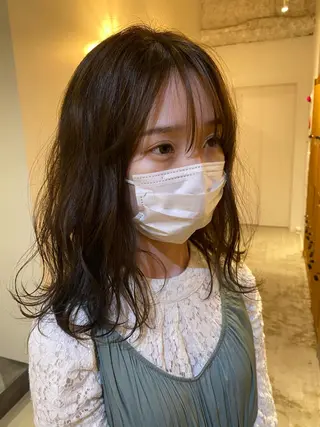 ミディアム カラー 砂原 ひよりのヘアスタイル