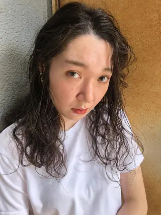 ロング カラー 東 みのりのヘアスタイル