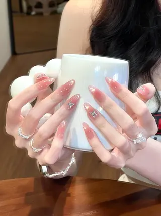 カラー AIN Nailのネイルデザイン