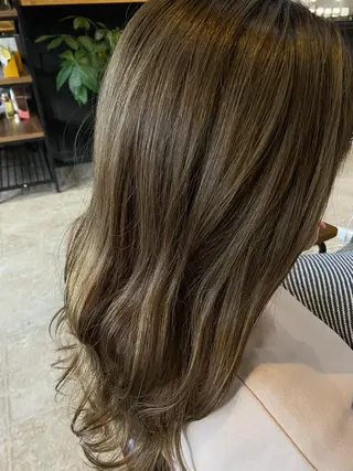 ロング カラー 日野 めぐみのヘアスタイル