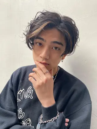 パーマ メンズ ✨透明感カラー✨ 🦖佐々木未来🦕のヘアスタイル