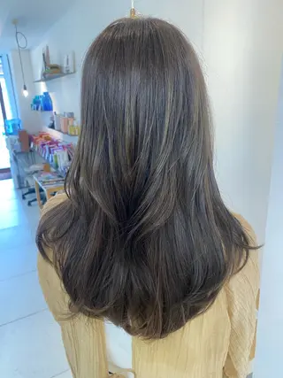 セミロング カラー 安永 涼のヘアスタイル