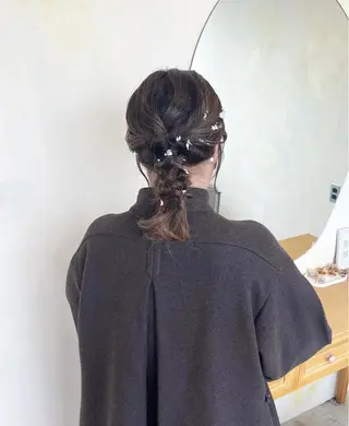 セミロング ヘアアレンジ 🍋透け感カラー🍃 オリーブ🍐Kahoのヘアスタイル