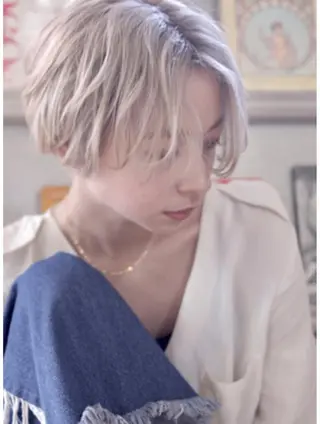 ショート カラー RUKA 美容院×ネイリストのヘアスタイル