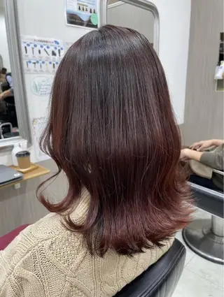 カラー 艶髪🥣透明感カラー 🫧前田奈津実のヘアスタイル