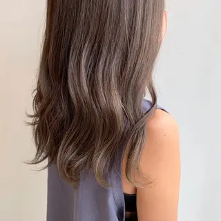 カラー 山口 莉奈のヘアスタイル