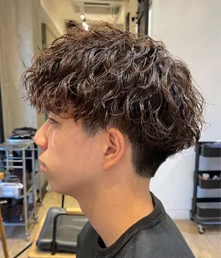 ショート パーマ メンズ 新宿メンズ専門 モテ清潔感パーマ特化のヘアスタイル