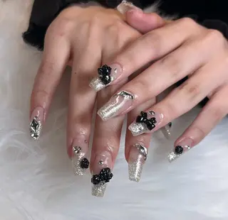 ネイル 🫧yua 🌸🫧のネイルデザイン