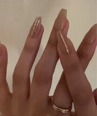 ネイル snazzy Anzuのネイルデザイン