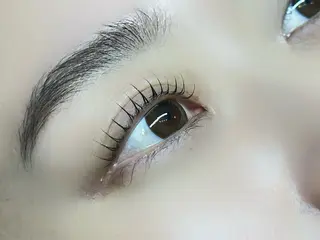 マツエク・マツパ eom eye(オムアイ)所属・eom eye 🍓MOEのマツエク・マツパデザイン