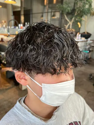 ショート パーマ メンズ 波巻きスパイラルパー マ/シャドウパーマ駿のヘアスタイル