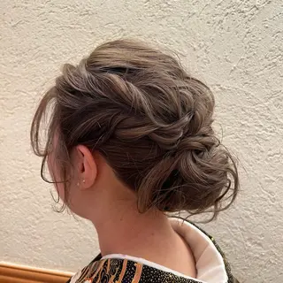 ロング ヘアアレンジ 畑中 香穂のヘアスタイル