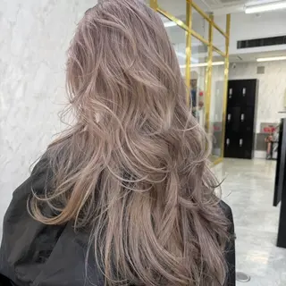 ロング カラー シールエクステ特化 ハイトーン、NANAのヘアスタイル