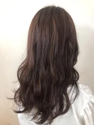 ロング 山住 彩奈のヘアスタイル