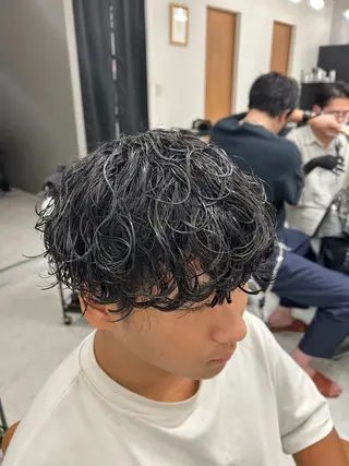 パーマ メンズ カズキ🌼曲がる 縮毛矯正のヘアスタイル
